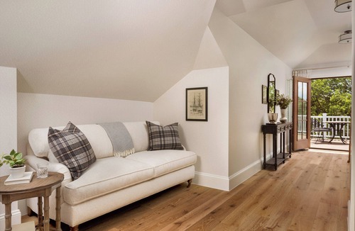 Homewood Hotel | 1313 West Luxury Boutique Hotel