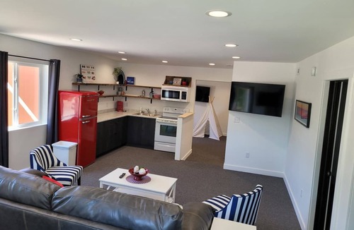 Arnolds Park Apartment | 1400 sf 3 bedrooms in Arnolds Park-King bed This suite is on the 3rd floor and does require a guest to use the steps.