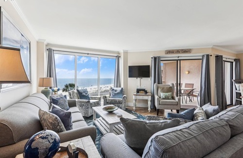 Palmetto Dunes Villa | 1406 Villamare ~ Beautifully Updated, Direct Ocean Front Villa!