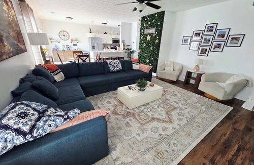 Phenix City House | 15 Mins to Fort Benning, Family Friendly Backyard.