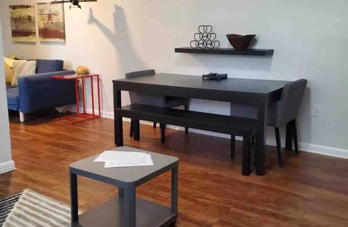 Union City Apartment | 1715 1F · Comfy Family Friendly/Parking Avail-20Min to NYC