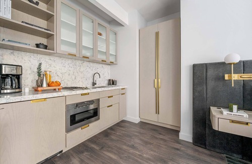 Financial District Apartment | 17John: Classic Queen Studio Apartment