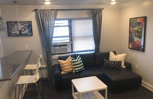 Union City Apartment | 1817 4F · Deluxe 2bed Apt-20min to Time SquareParking Avail