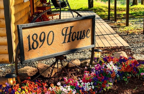 Stillwater Cabin | 1890 House 1-bedroom Log Cabin @Boone Docks