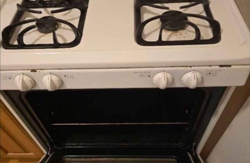 Belleville Apartment | 1BR/1BA Comfortable & Convenient
