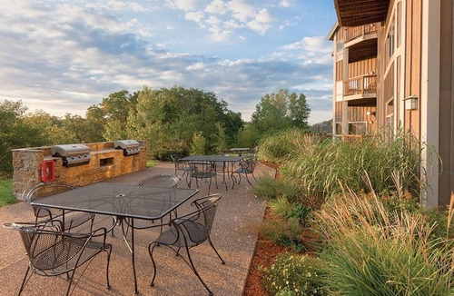 Hanover Condo | 1br Golfing in Beautiful Galena