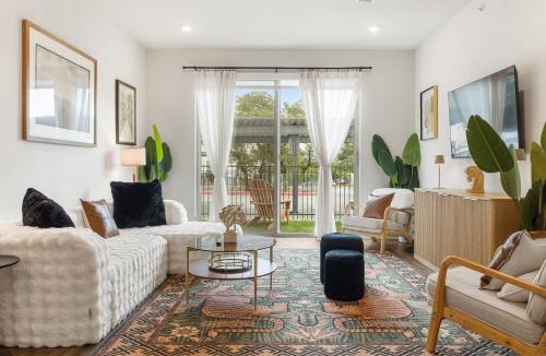 Austin Apartment | 1BR Retreat w Pool and Patio SAI 7105