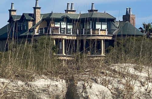 Kiawah Island Villa | 1st Floor Mariner's Watch Villa Near Beach with Lagoon View