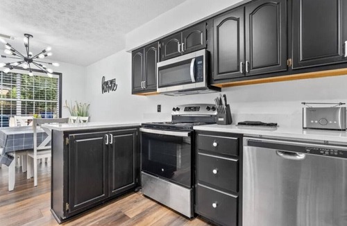 Auburn Villa | 2.5mi to Stadium/Arena. Close to AU Club Golf. Easy access from I-85