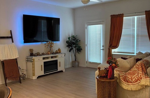 Normal Apartment | 2-bedroom apartment in delightful Huntsville