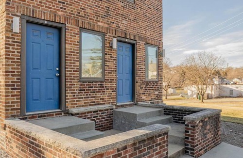 Des Moines Apartment | 2 Bedroom Apt with Free Parking in Downtown DSM