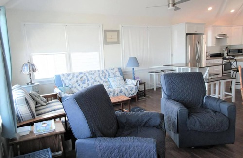 Manahawkin House | 2 bedroom bay front on Cedar Bonnet Island