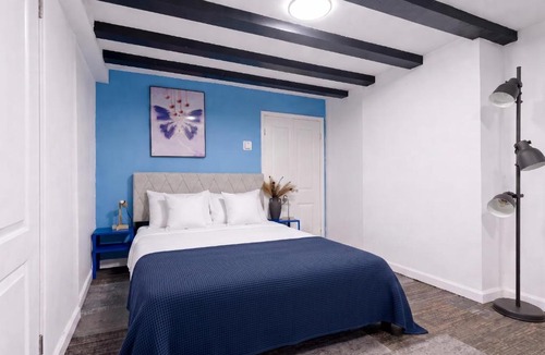 Sheepshead Bay Apartment | 2 Bedroom Beach Front Gem