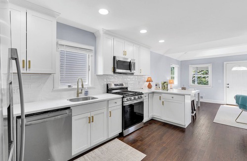 Lake Como House | 2 bedroom + den on the Jersey Shore, Lake Como with AC, WiFi, BBQ and Fire Pit