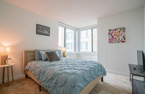 Downtown West Apartment | 2 Bedroom Fully Furnished APT over Camden Yards