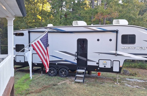 Cartersville House | 2-bedroom recreational vehicle in enchanting Cartersville with AC