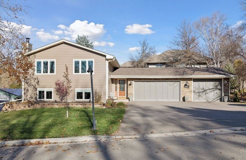 Plymouth House | 2-Bedroom Spa Retreat with Hot Tub near Lake