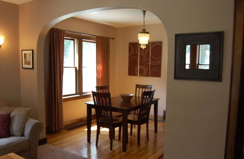 Mason City House | 2 bedrooms, 2 bath, fenced in yard and a single stall garage.