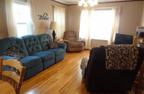 Kutzky Park House | 2 Blks St Marys 2 Main Fl Beds Bath CoveredByFaith