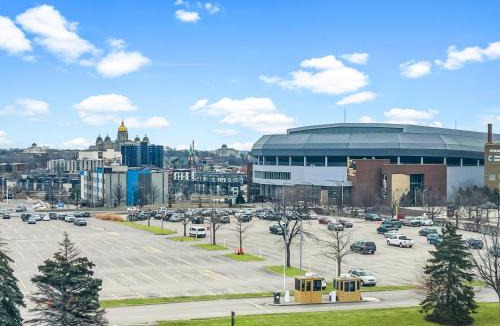 Downtown Des Moines Apartment | 2 BR Short Uber to Dtwn NightlifeRestaurants