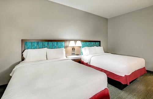Polk Village Hotel | 2 Efficient Rooms for Families Visiting Port Royal – 6.3 Miles | Pet-Friendly