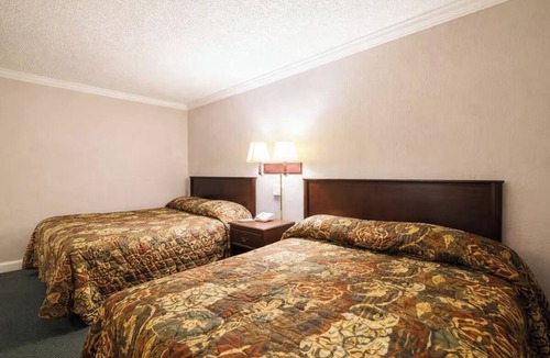 Huntsville Hotel | 2 Huntsville Rooms w/Free Parking | Monte Sano Trails, Hays Preserve Nearby