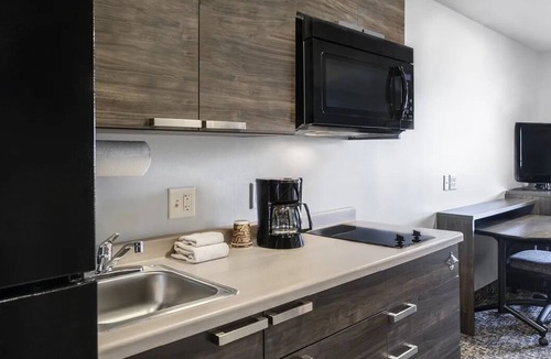 St. Joseph Hotel | 2 Large Room Equipped w/Modern Kitchenette Perfect for Dining Experience