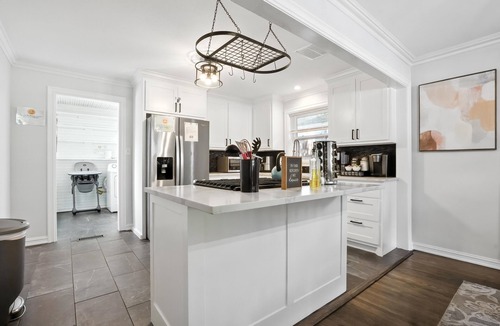 Cherry Street House | 2 Luxury Homes | Utica Square | 5 BR & 4 BA