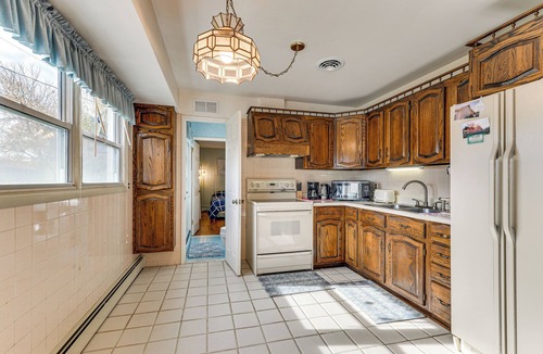 Edgewood Cottage | 2 Mi to Apg: Edgewood Family Home w/Fenced Yard