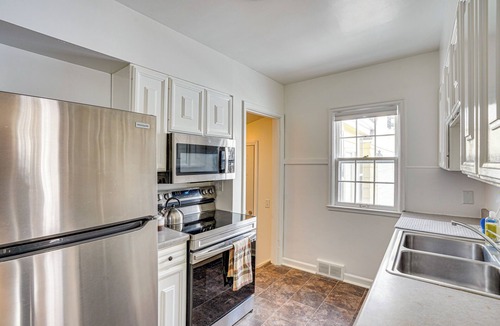 Sioux Falls House | 2 Mi to Dtwn: Home w/Fenced Yard in Sioux Falls
