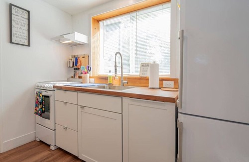 Lynchburg House | 2 Queen+1 Full | 2Full Baths | Walk to LU & Shops!