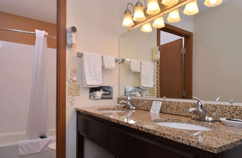 Atlantic Hotel | 2 Spacious Rooms w/Friendly Staff and Complimentary Breakfast Near Highway 6