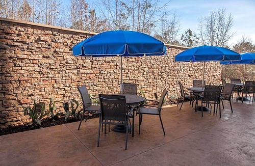 Florence Hotel | 2-Star Hotel ∙ Fairfield Inn & Suites by Marriott Florence I-20