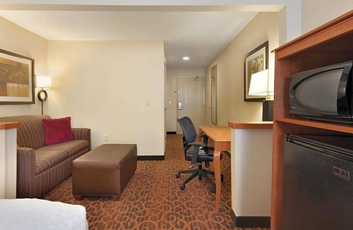 Burnsville Hotel | 2-Star Hotel ∙ Hampton Inn Minneapolis-Burnsville