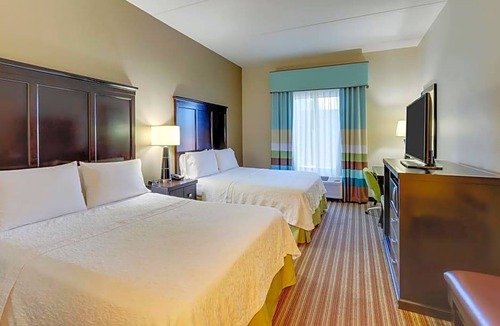 Swansboro Hotel | 2-Star Hotel ∙ Hampton Inn and Suites Swansboro Near Camp Lejeune