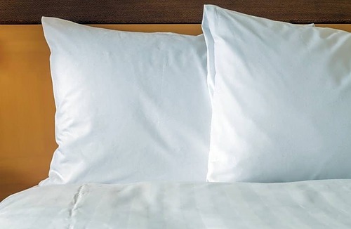 Echelon Hotel | 2-Star Hotel ∙ Holiday Inn Express Voorhees/ Mt. Laurel, an IHG Hotel