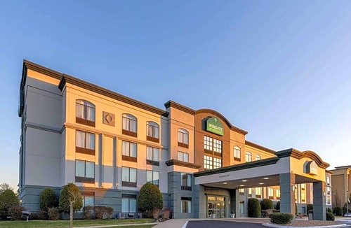 Norma Hotel | 2-Star Hotel ∙ Wingate by Wyndham Vineland