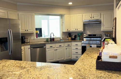 Edmond House | 2-Story Central Edmond Home - 4 bed 2.5 bath