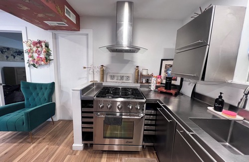 North Bergen Apartment | 20 Minutes from Time Square