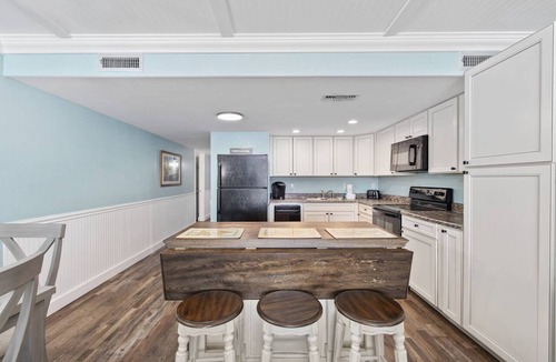Garden City Condo | *20% Off New Summer 2026 Bookings*