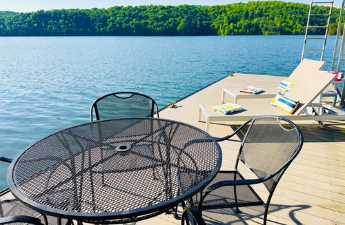 Sharps Chapel House | 🚨20% OFF WK Aug 16th!🚨Stunning Views, Private Dock, 5Acres, Fire-Pit & Kayaks!