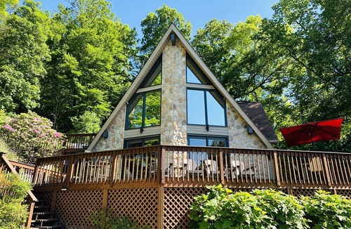 Sharps Chapel House | 🚨20% OFF WK Aug 16th!🚨Stunning Views, Private Dock, 5Acres, Fire-Pit & Kayaks!
