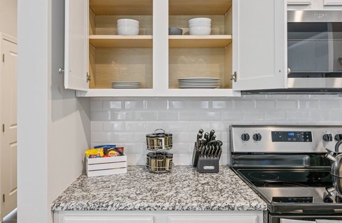 Norcross Cottage | 2059 Pinnacle Walk Drive, Norcross