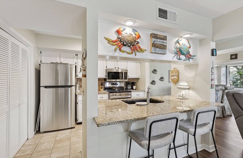 Palmetto Dunes Villa | 231 Turnberry Village ~ Two Story, End Villa with Golf Course Views