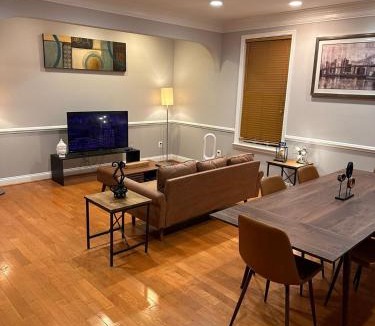 Nauck Apartment | 25 - Luxury 4 BR, 2 and half Baths, in Upper Level of the house, and nonsmoking
