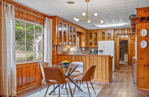 Cartersville House | 264 Euharlee Rd, Cartersville