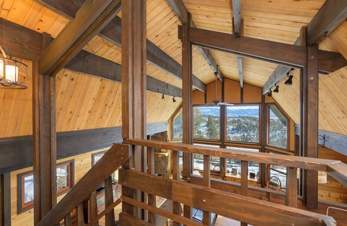 Winter Park Highlands House | 273 Fallen Rock BIG Views 4 Bed Home, Pet Friendly + Hot Tub!