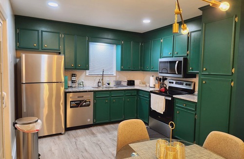 Florence House | 2B/1.5 Bath Brand new Townhouse Closed to MUSC