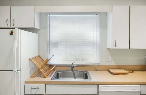 West Ocean City House | 2BR 2BA Townhome w/screened porch in West OC