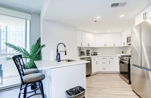 Crystal City Apartment | 2BR Urban Oasis, DC Access with Lux Comforts